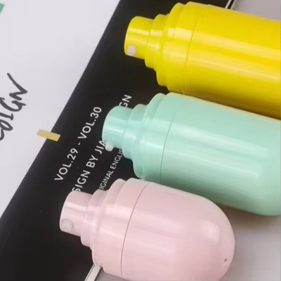 Disegno delicato Bottiglia senza aria 50ml a testa in giù per cosmetici per la cura della pelle