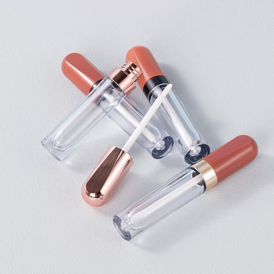 Plastico rotondo 4,5 ml tubo di vetro per labbra colore dell' anello di elettroplatazione può essere personalizzato