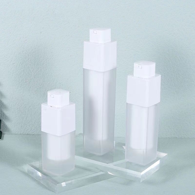 Produrre bottiglia senza aria da 30 ml con capacità di colore personalizzata per la cura della pelle