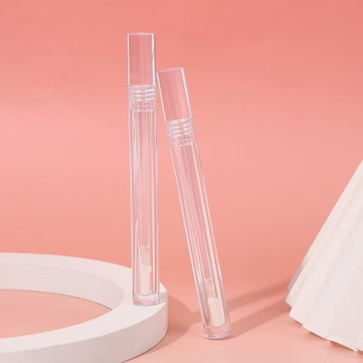 Tipo di chiusura semplice Cappuccio a vite Slim 4,5 ml tubo di plastica di labbra con logo personalizzabile
