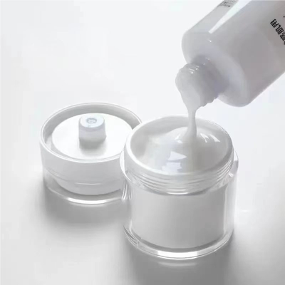 Il più venduto vaso di crema di plastica senza aria da 50 ml utilizzato per la cura personale