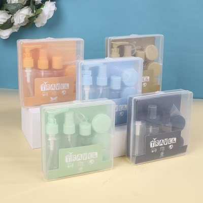 Voguish Design 7 pezzi di plastica da viaggio 50ml Set bottiglia utilizzato per il pacchetto di cura personale