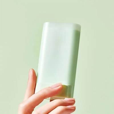 Tubo di 20 ml di deodorante vuoto con molla sul fondo