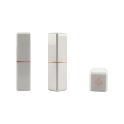 5-6g di capacità tubo quadrato vuoto di rossetto con stampa di trifoglio a quattro foglie e materiale plastico