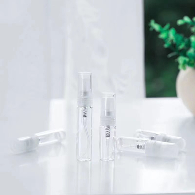 2ML 3ML 5ML &amp; 10ML Vetro vuoto Spray per profumi Contenitore per campioni con spruzzatore di plastica
