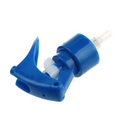 Blu scuro 24/410 Mini Sprayer con clip usato per la pulizia di oggetti