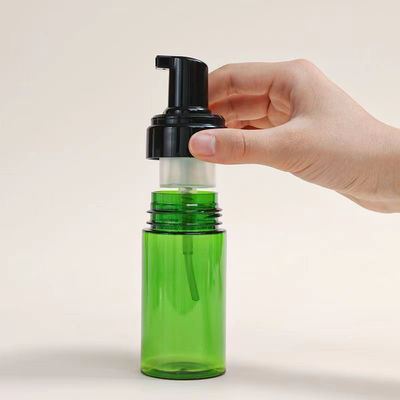 Bottiglia di pompa in schiuma di plastica in ingrosso con colore personalizzato per sapone liquido cosmetico