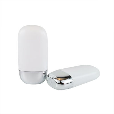 Bottiglia di crema solare PP in plastica all'ingrosso con tappo a doppia conchiglia in argento in dimensioni da 30 g e 50 g