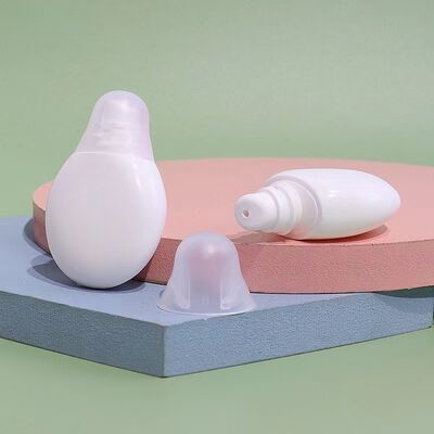 15g PE Plastic Squeeze Type Screw Cap Cosmetic Bottle for Lip Care - FDA Approved Lip Mask Jar