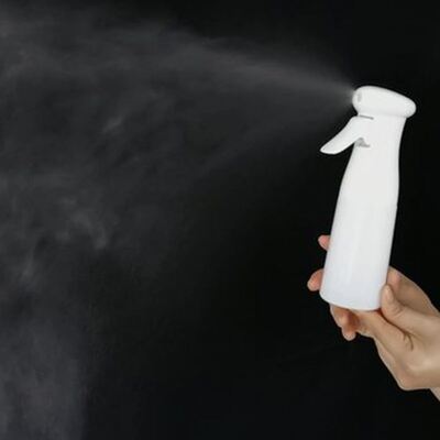 Bottiglia spruzzatrice a sgancio continuo in PET da 200-500 ml con tecnologia di nebbia, certificata REACH, colori personalizzati