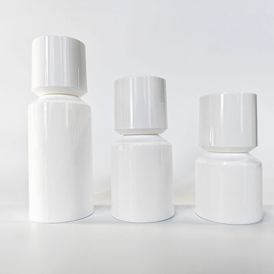 Nuovo design Flacone con pompa airless da 30 ml a 100 ml Previene l'esposizione all'aria Massimizza l'utilizzo del prodotto Igienico Nessuna contaminazione delle dita per la cura della pelle