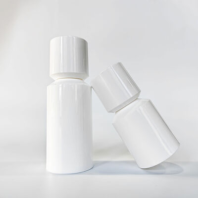 Nuovo design Flacone con pompa airless da 30 ml a 100 ml Previene l'esposizione all'aria Massimizza l'utilizzo del prodotto Igienico Nessuna contaminazione delle dita per la cura della pelle