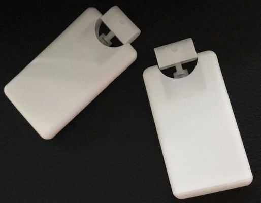 Sprayer per pompe di profumo di colore bianco 20 ml Bottiglia di spray di carta di credito di materiale plastico