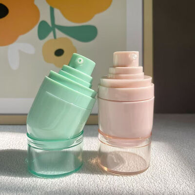 Ingrosso 15ML 30ML 50ML Bottiglia di lozione di plastica senza aria Bottiglia a testa in giù con pompa a vuoto