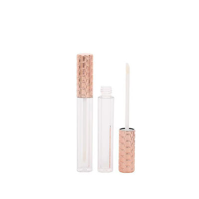 Ingrosso Tubo Lucidalabbra in Plastica da 4,5 ml con Tappo Dorato e Pennello Bianco per Contenitore Cosmetico Vuoto